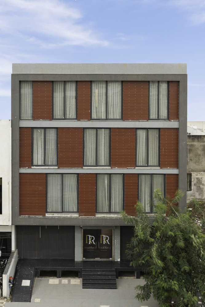 Royal Rawal - Luxury Boutique Hotel photo4