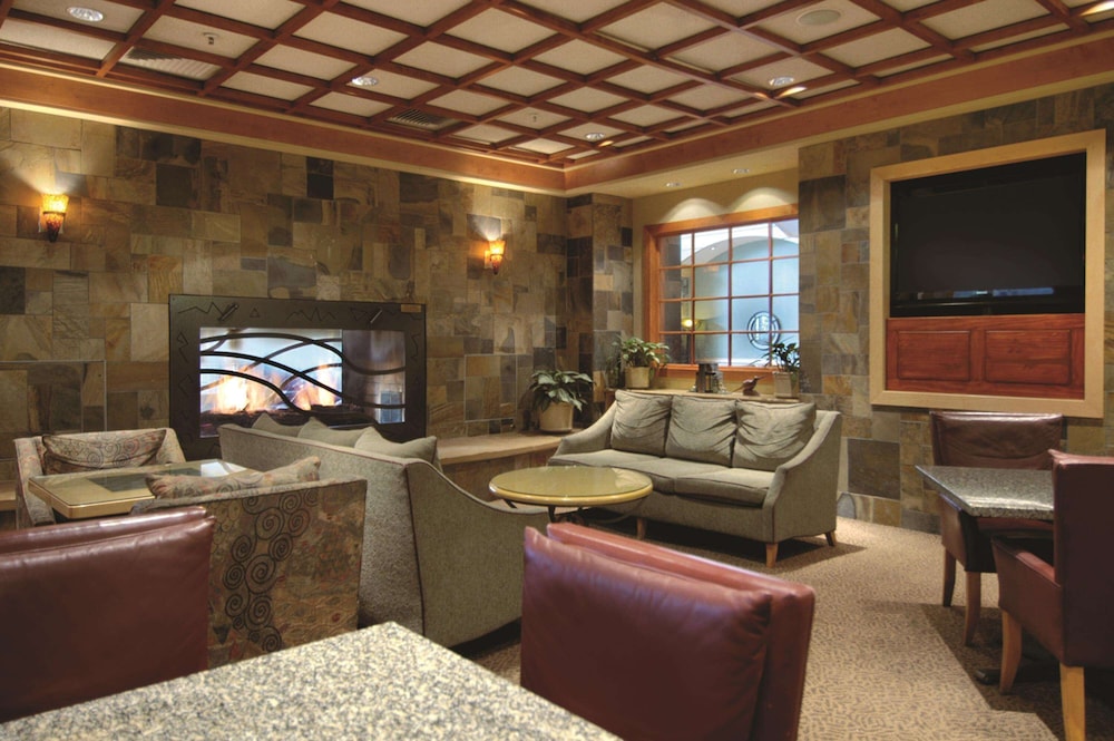 DoubleTree by Hilton Denver Central Park 15/29
