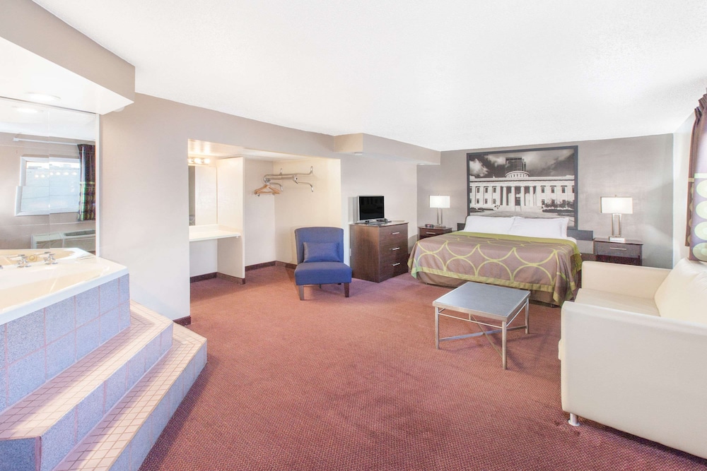 Super 8 By Wyndham Millbury/Toledo 31/54
