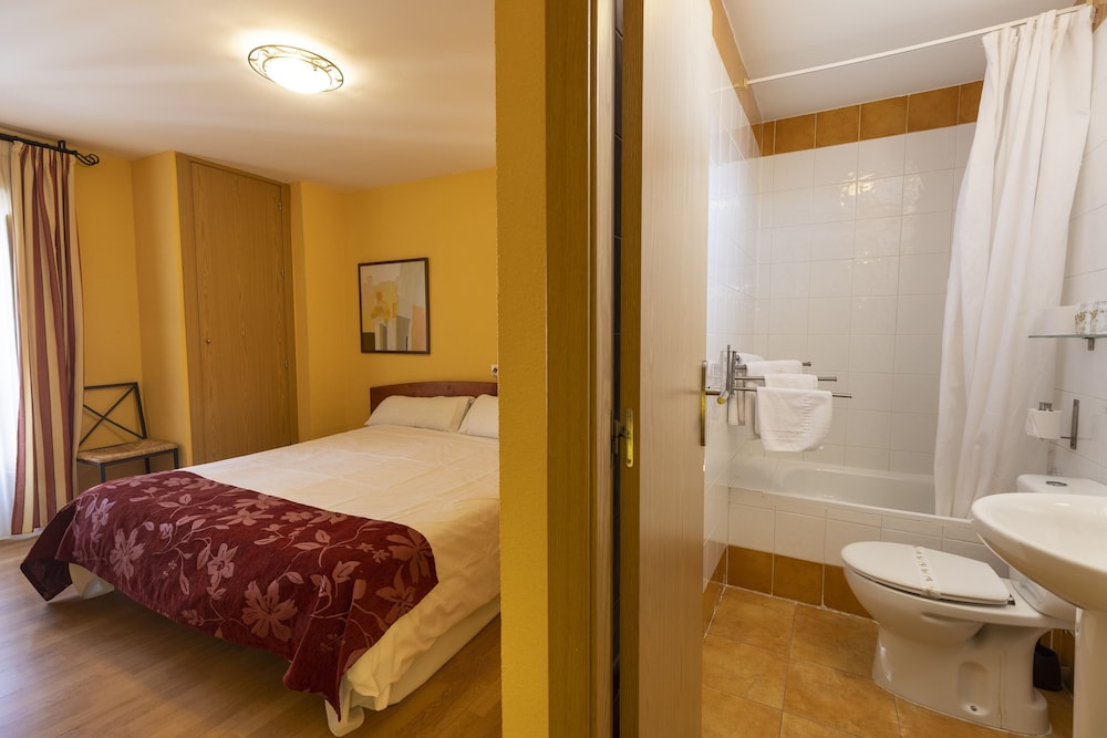 Hostal Restaurante Puerta del Alcázar 26/61