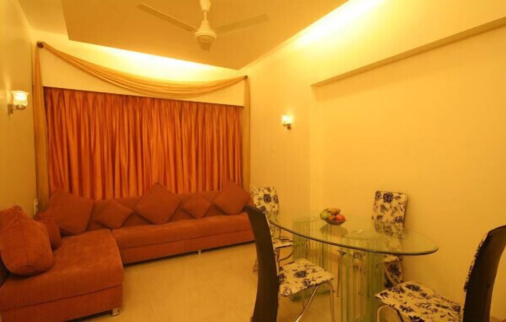 Hotel Dhiraj 9/19