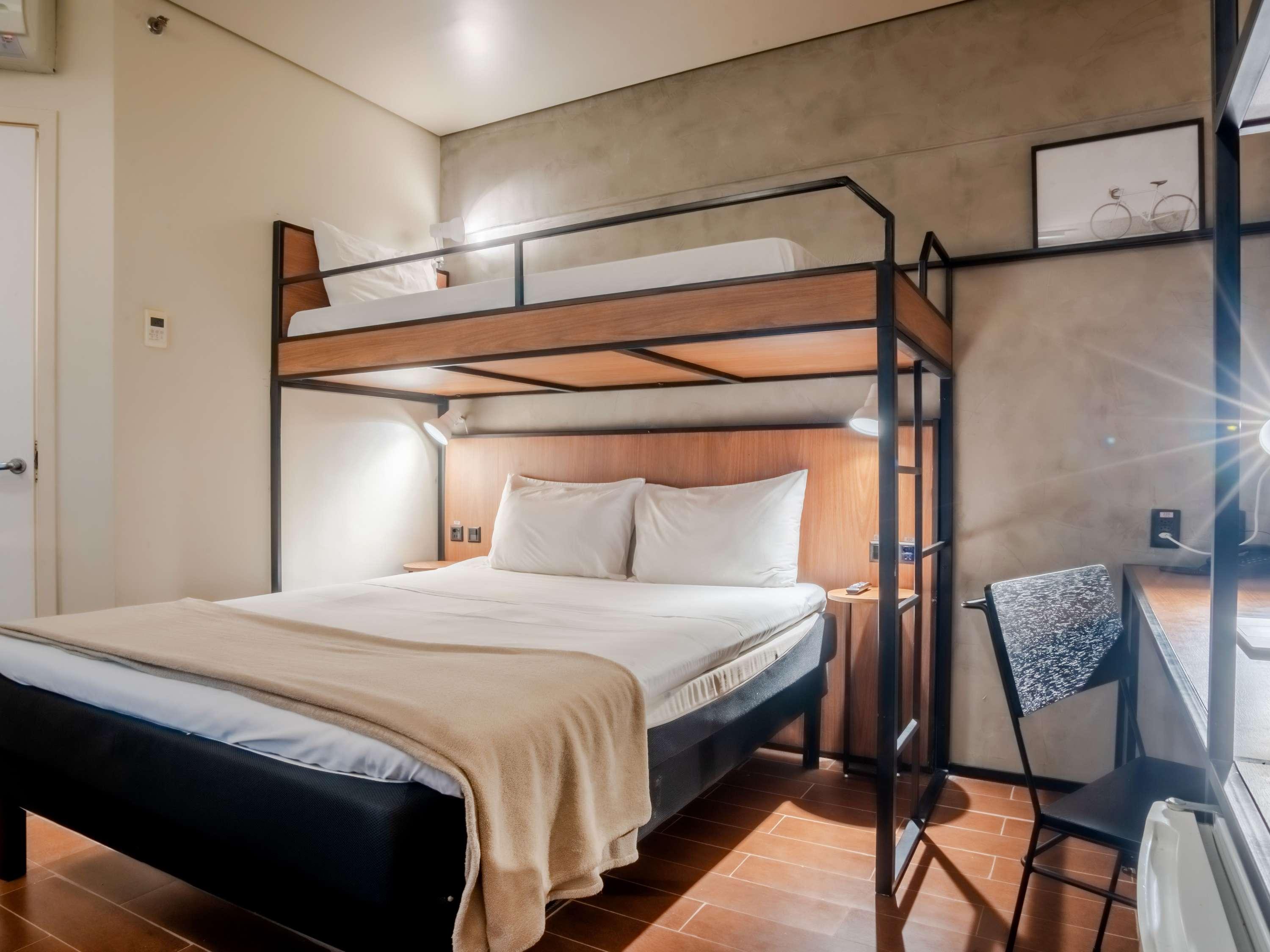 Room, Double Bed, Accessible