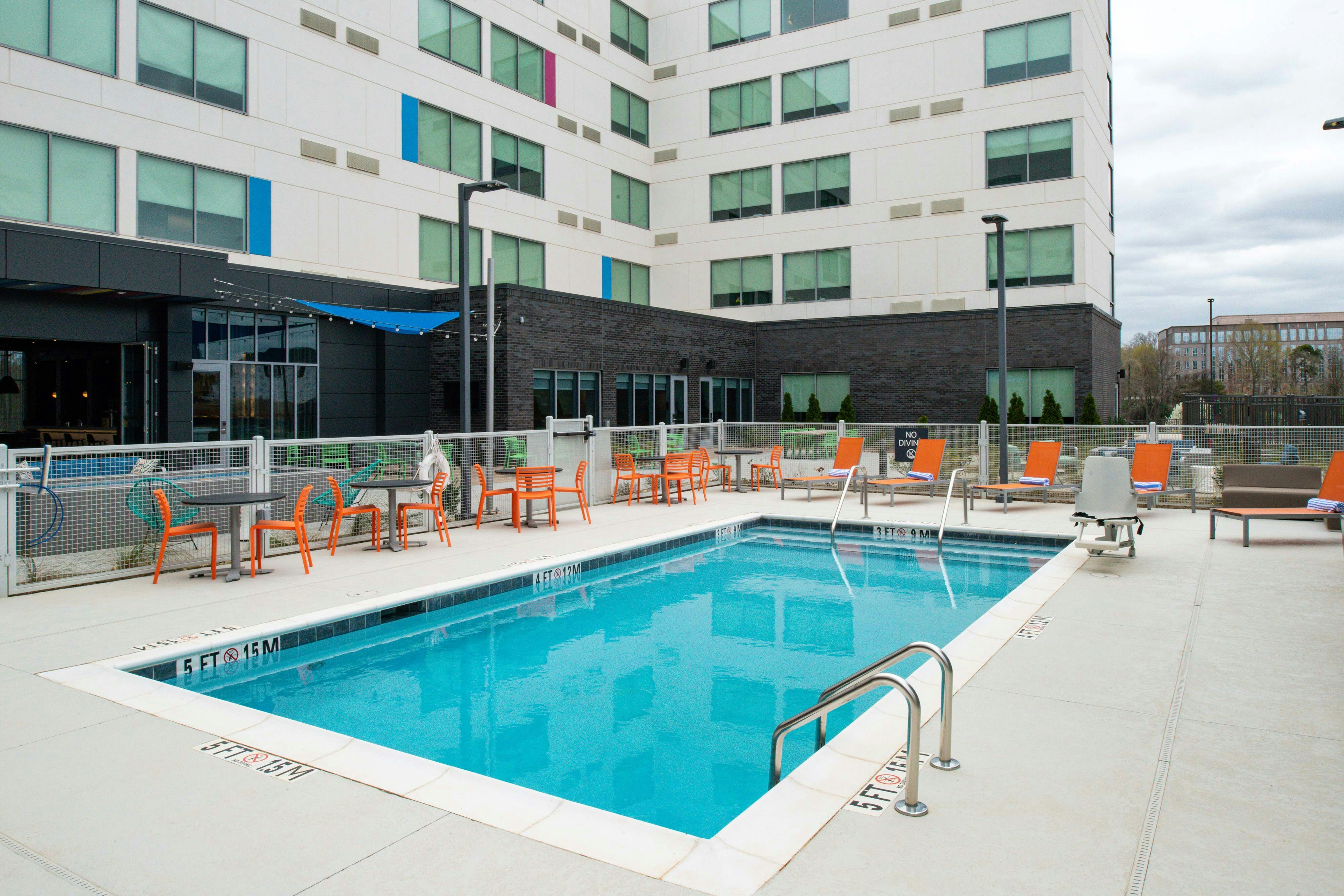 Aloft Charlotte Airport 3/17