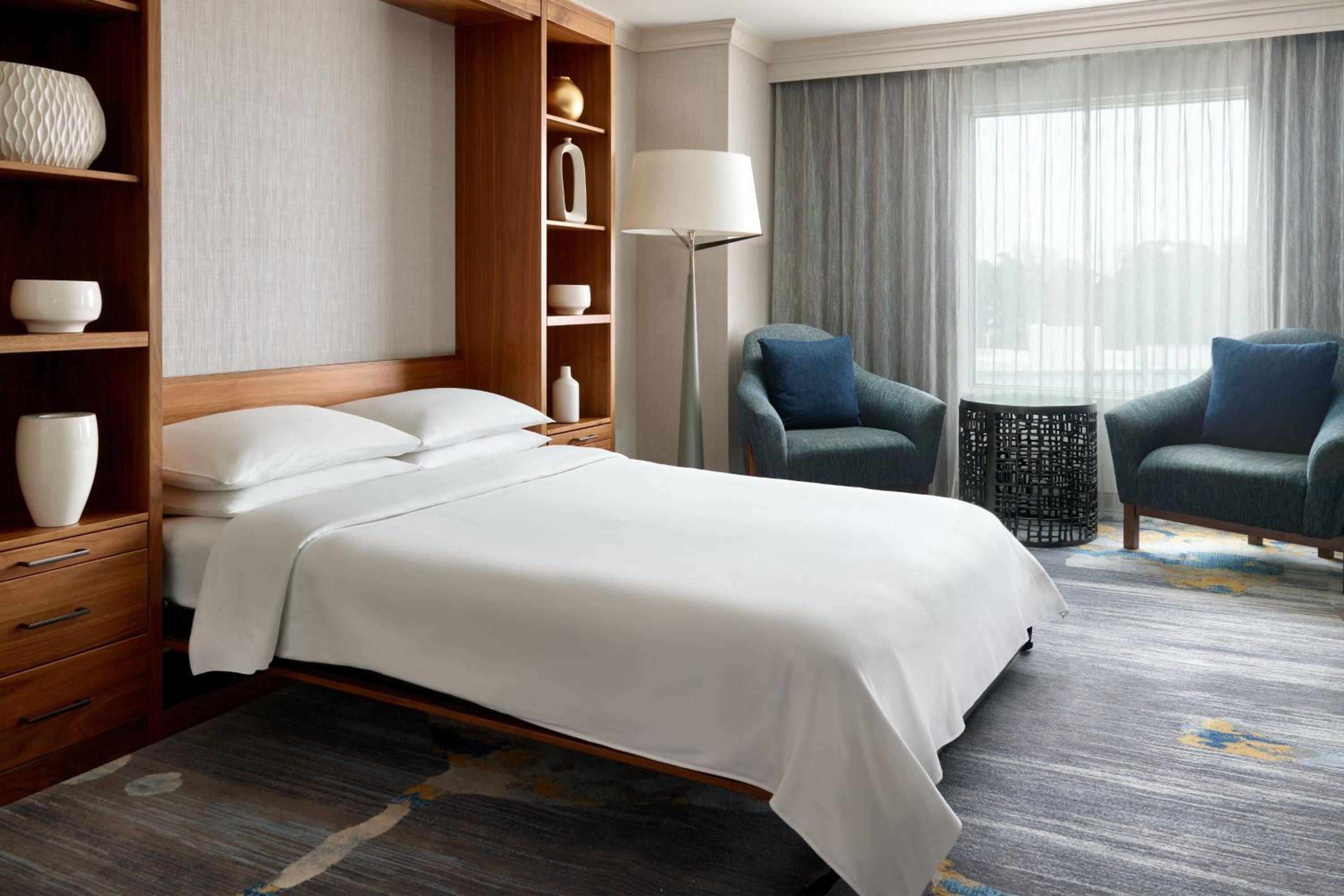 Hospitality, Suite