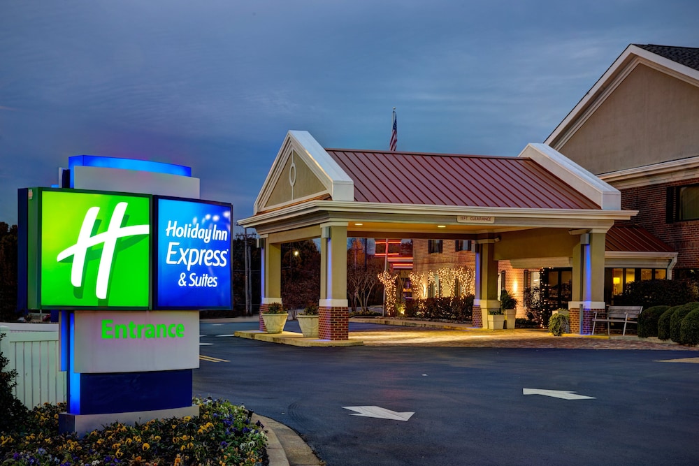 Holiday Inn Express Hotel And Suites Corinth 1/34