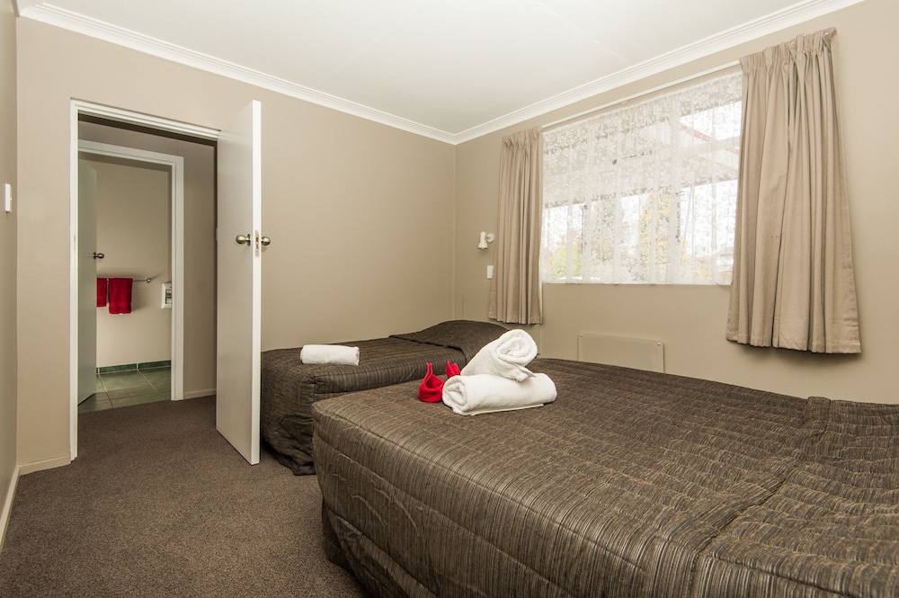 Manuka Crescent Motel 14/63