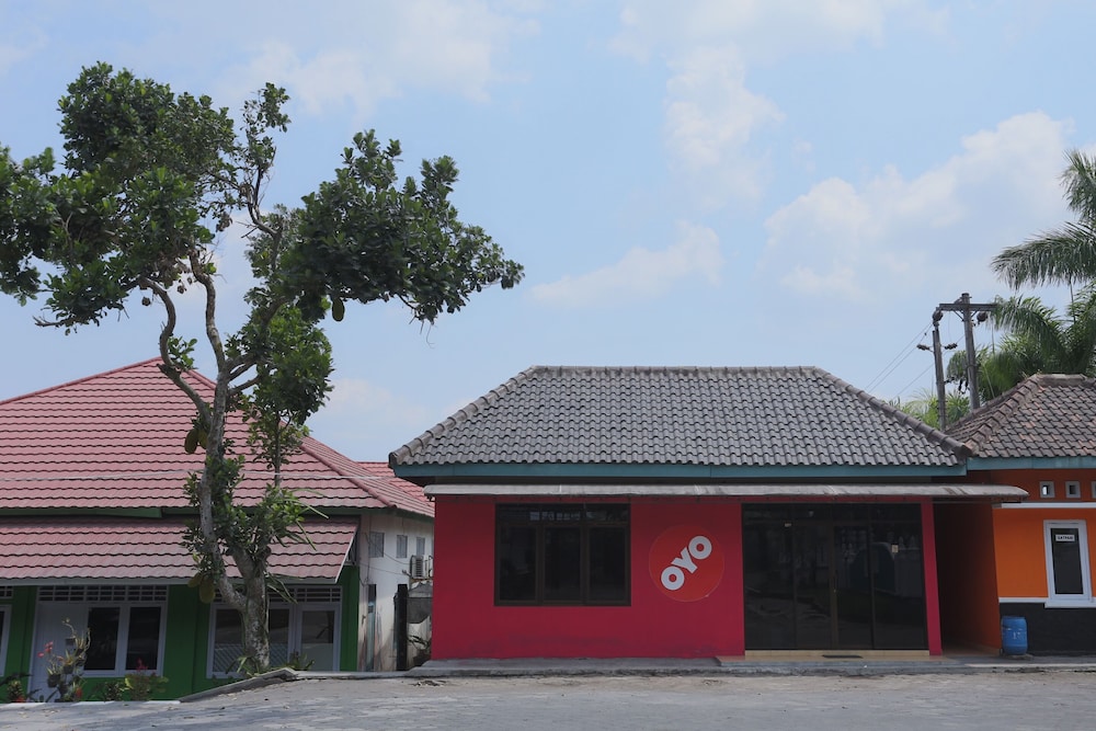 OYO 1959 Penginapan Kepurun Pawana Indonesia 4/43