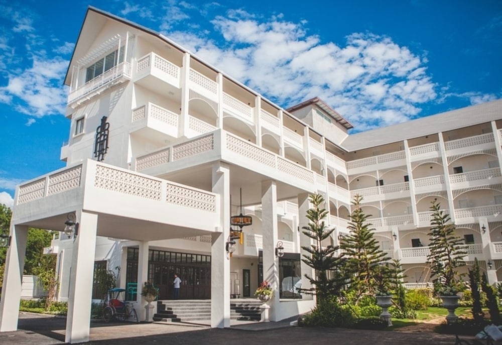 Koranaree Courtyard Boutique Hotel 30/39
