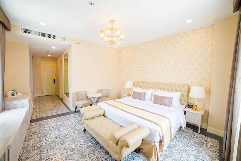 Rizal Park Hotel 15/65