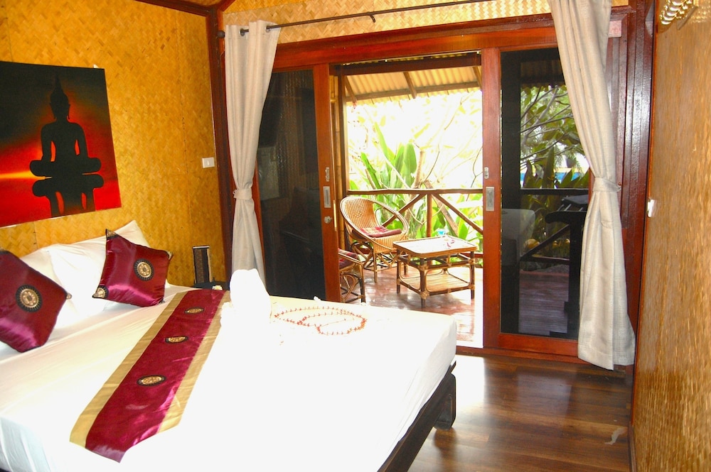 DELUXE, BUNGALOW, KING BED