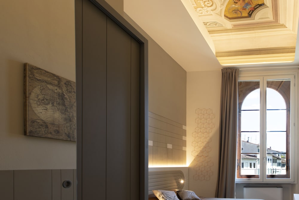 Palazzo Dei Ciompi Suites 38/71