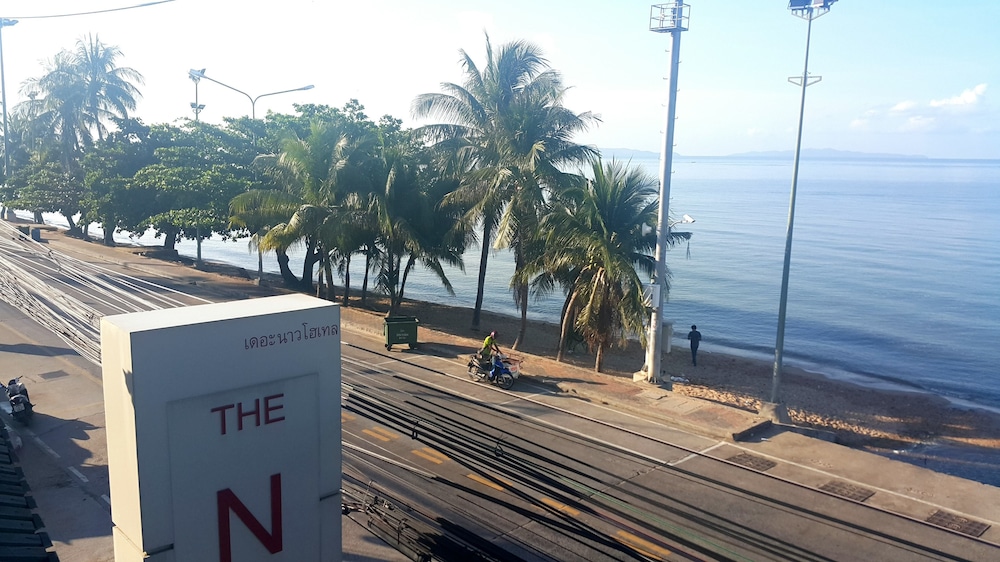 The Now Hotel 25/50