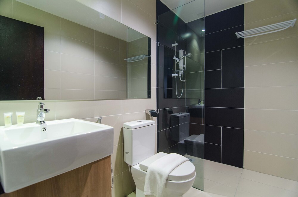 Mornington Hotel Soon Choon 13/36