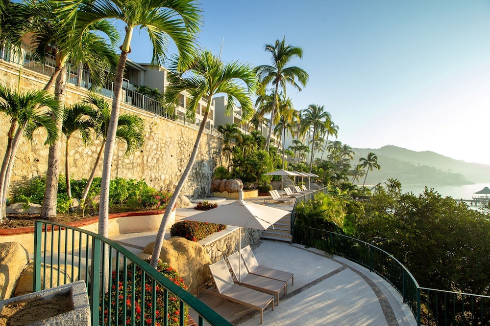Camino Real Acapulco Diamante 46/50