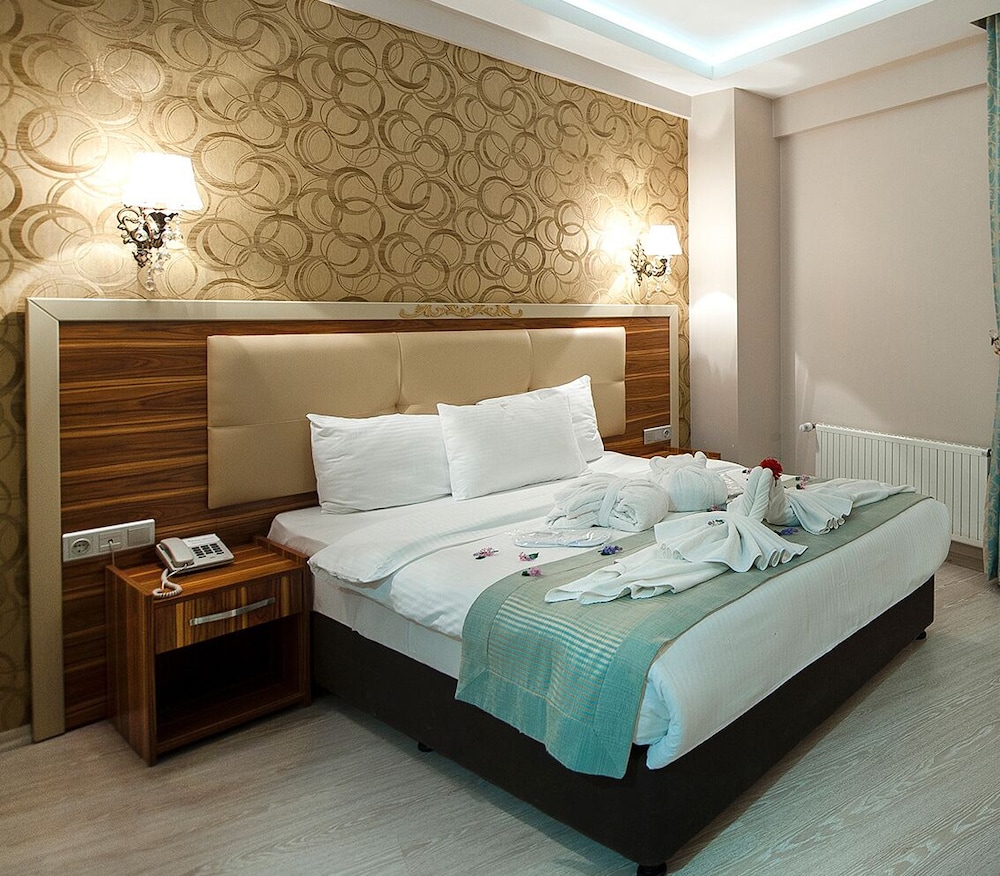 WHITE TUANA THERMAL YALOVA 20/69