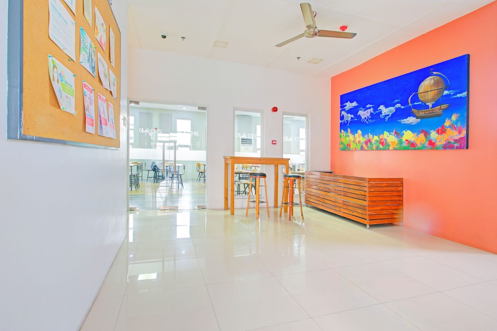 Collection O Metro Manila near University Belt formerly 1318 Residences 16/23