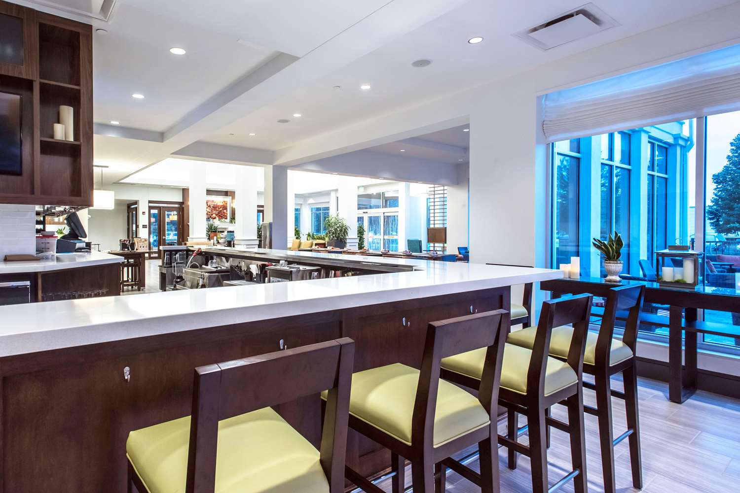 restaurant cafeteria