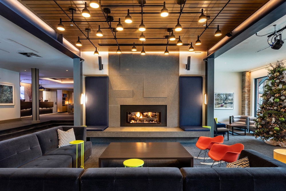Limelight Hotel Snowmass 32/59