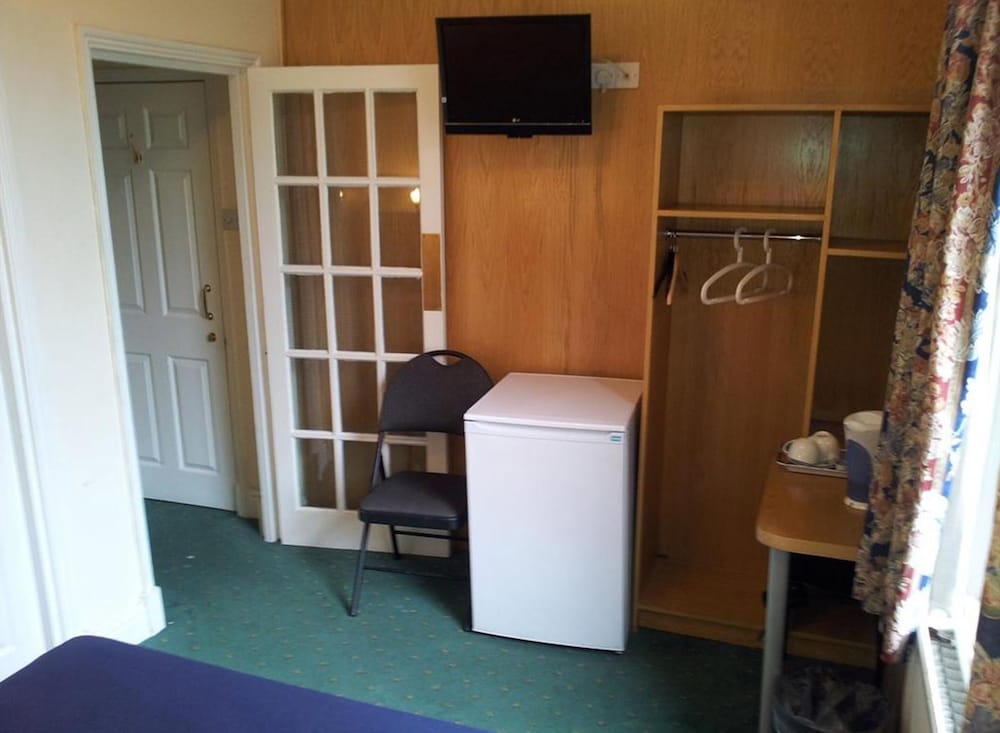 West Cromwell Hotel 45/60