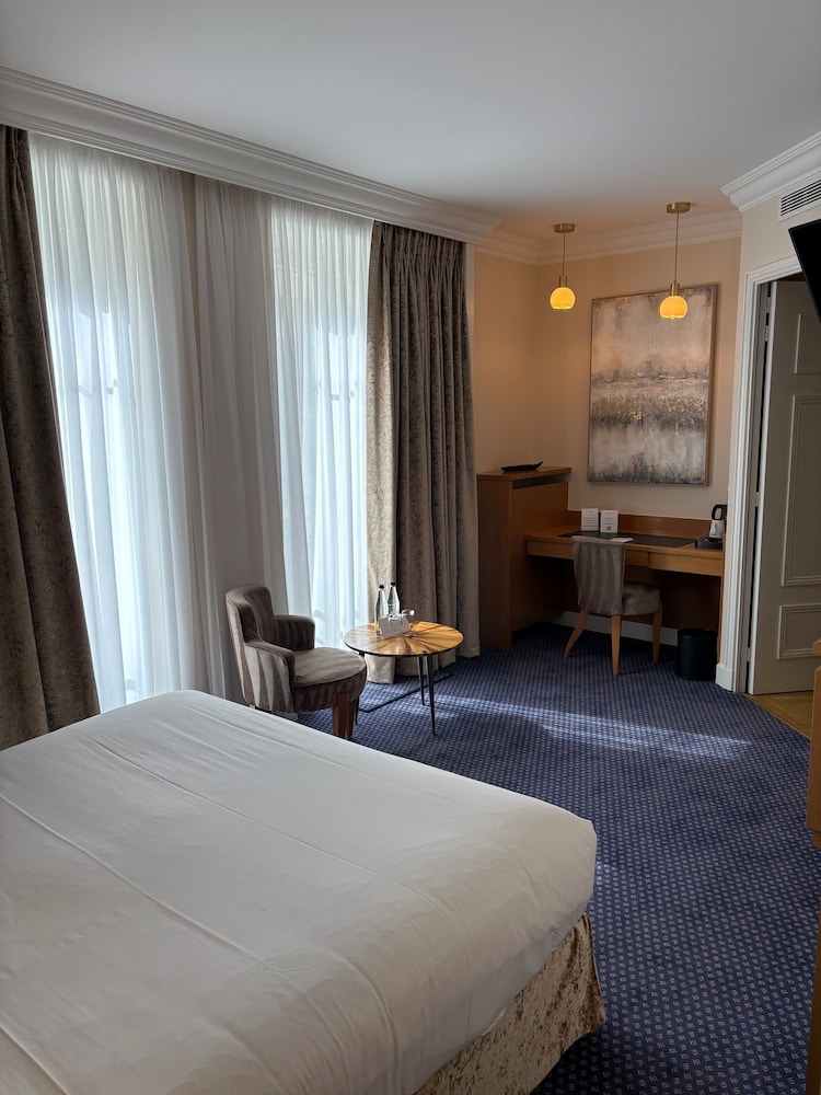 Hotel Royal Lutetia 12/50