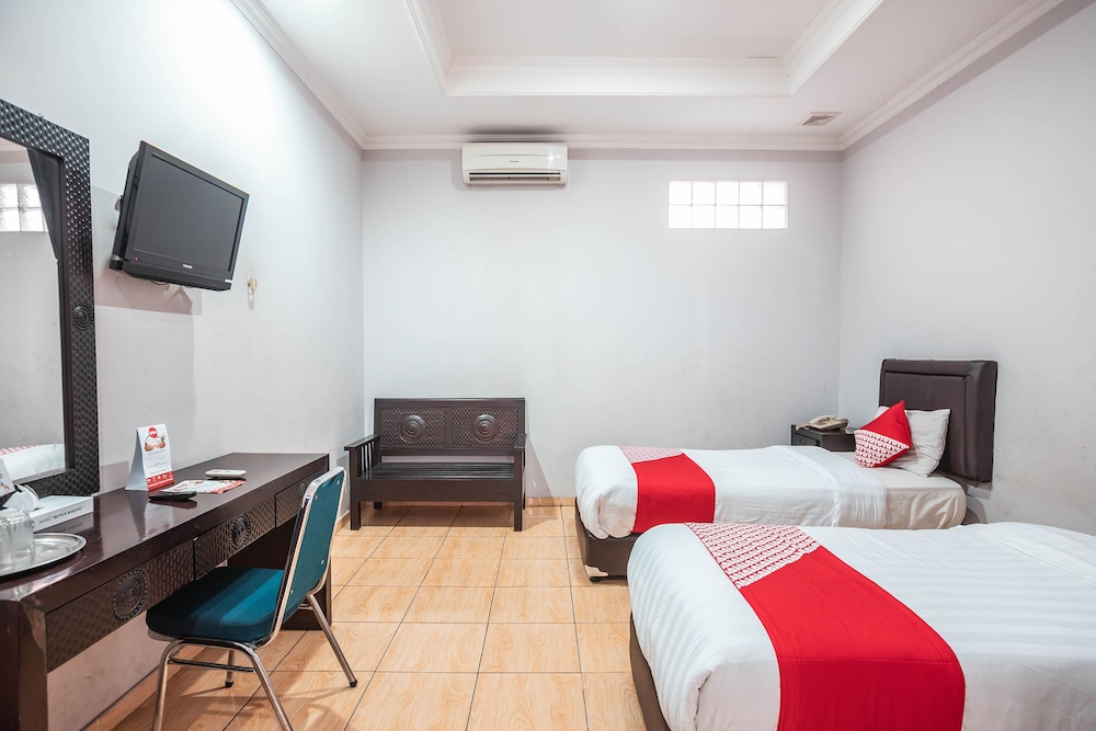 OYO 686 Bunga Karang Hotel 29/46