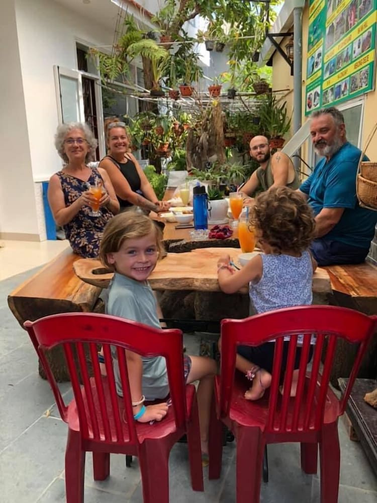 Quynh Long Homestay 38/48