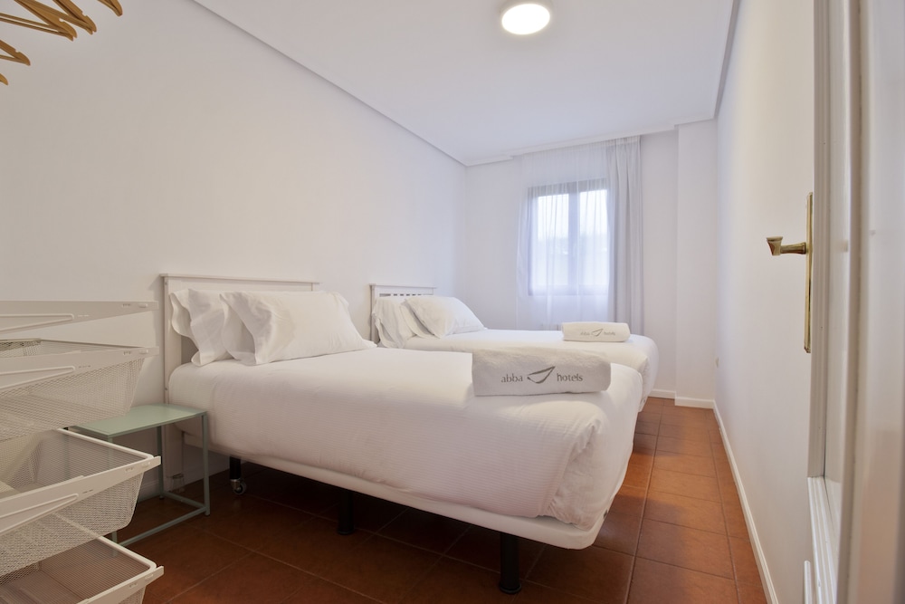 Abba Comillas Apartments 11/59