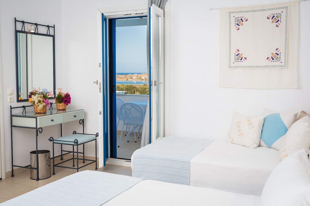 Pyrgaki Hotel 16/71