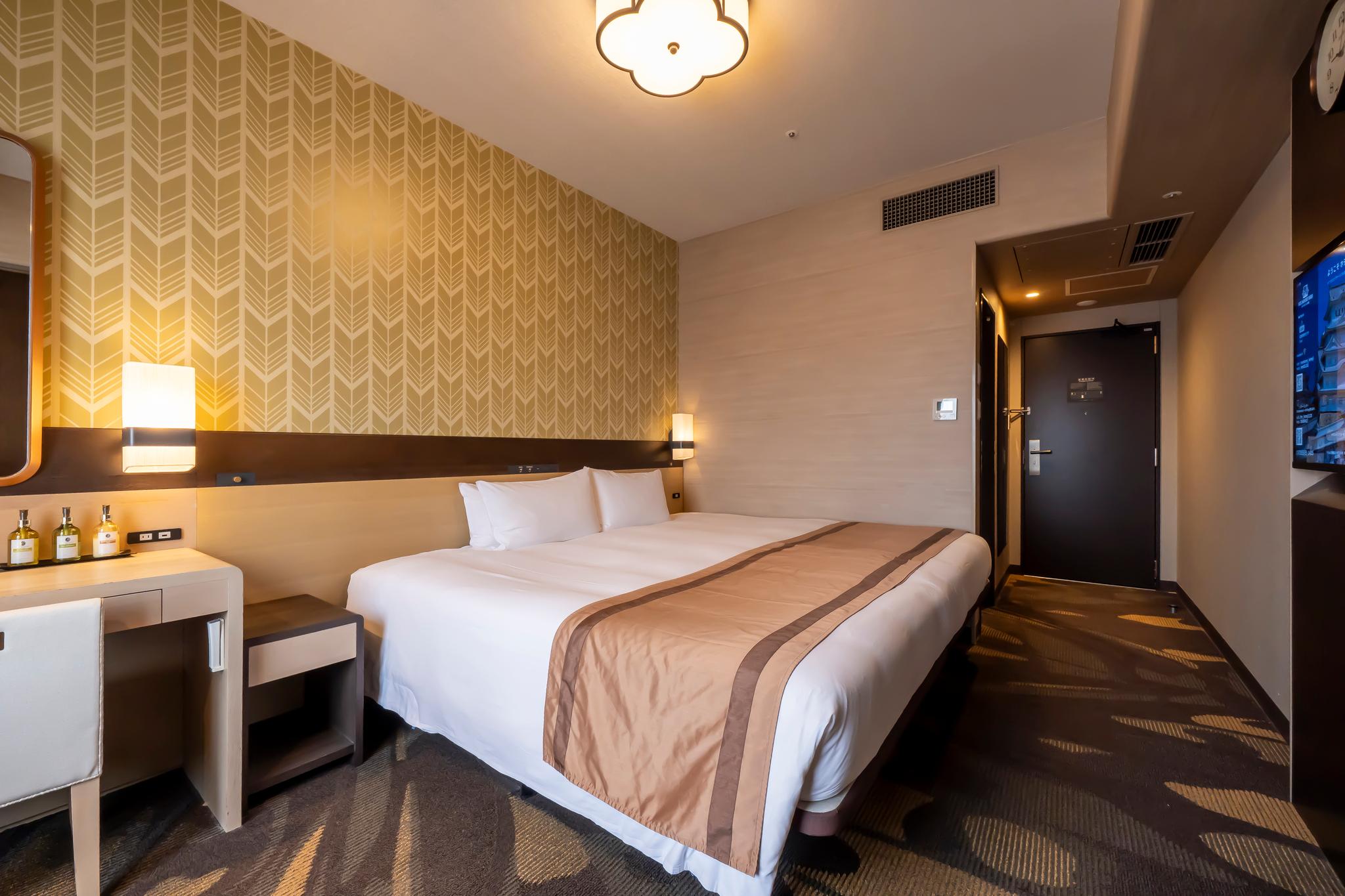Non Smoking King Double Single Occupancy