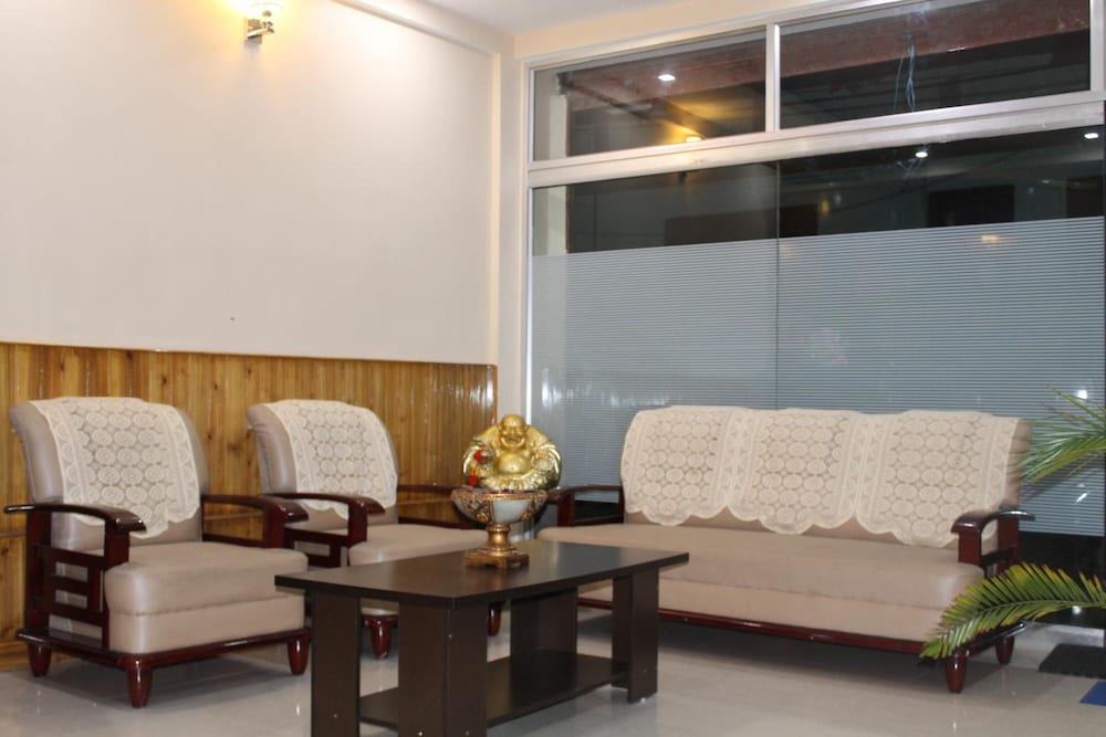 Oyo Rooms Cooch Behar Road 33/48