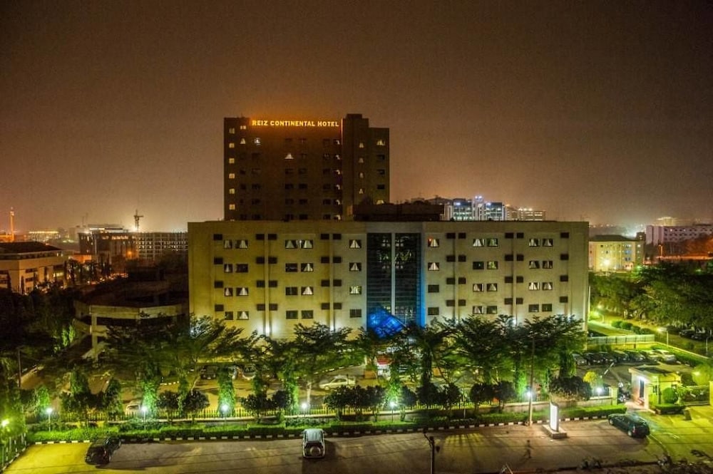 Reiz Continental Hotel Abuja 3/49