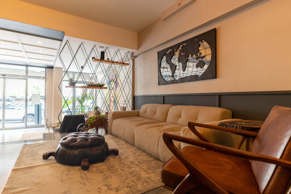 Viva La Vita Hotel Bornova 30/40