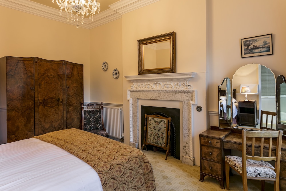Ednam House Hotel 5/69