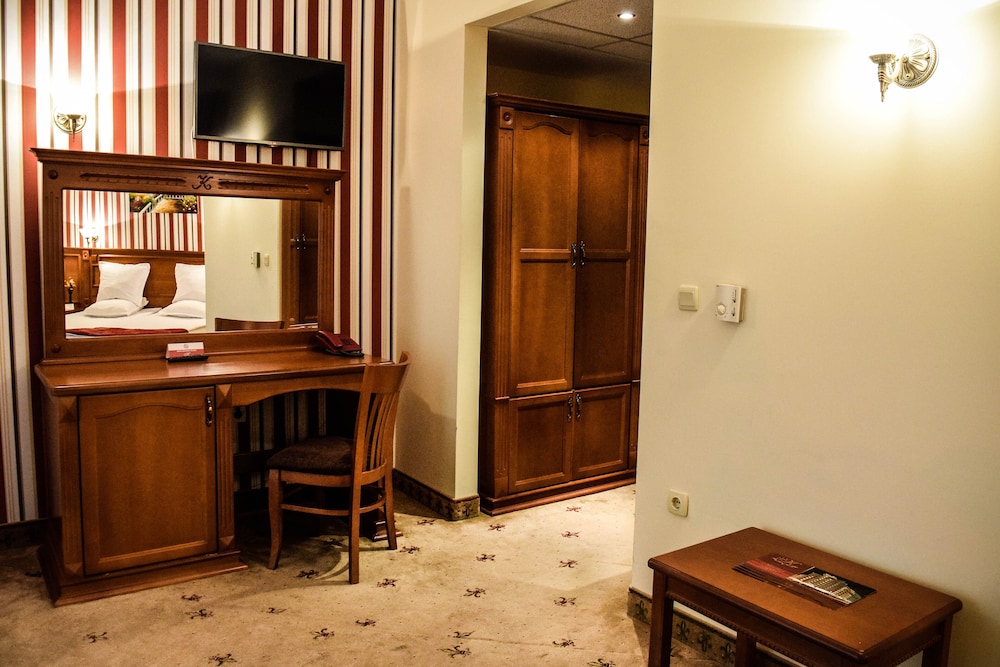 Hotel Karolina 7/60
