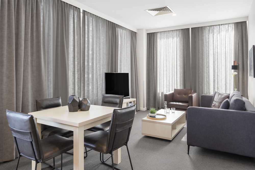 Oaks Melbourne on Market Hotel 61/72