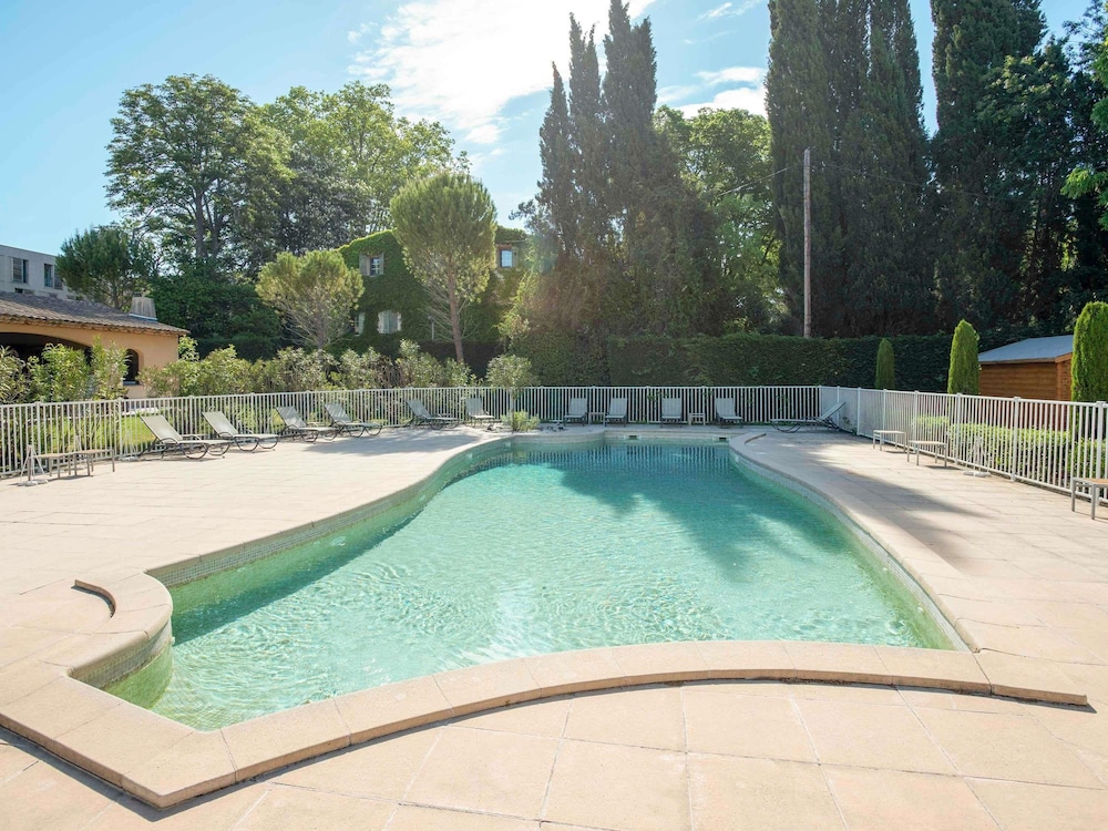 Hotel Novotel Aix En Provence Pont De L'arc Fenouilleres 41/76
