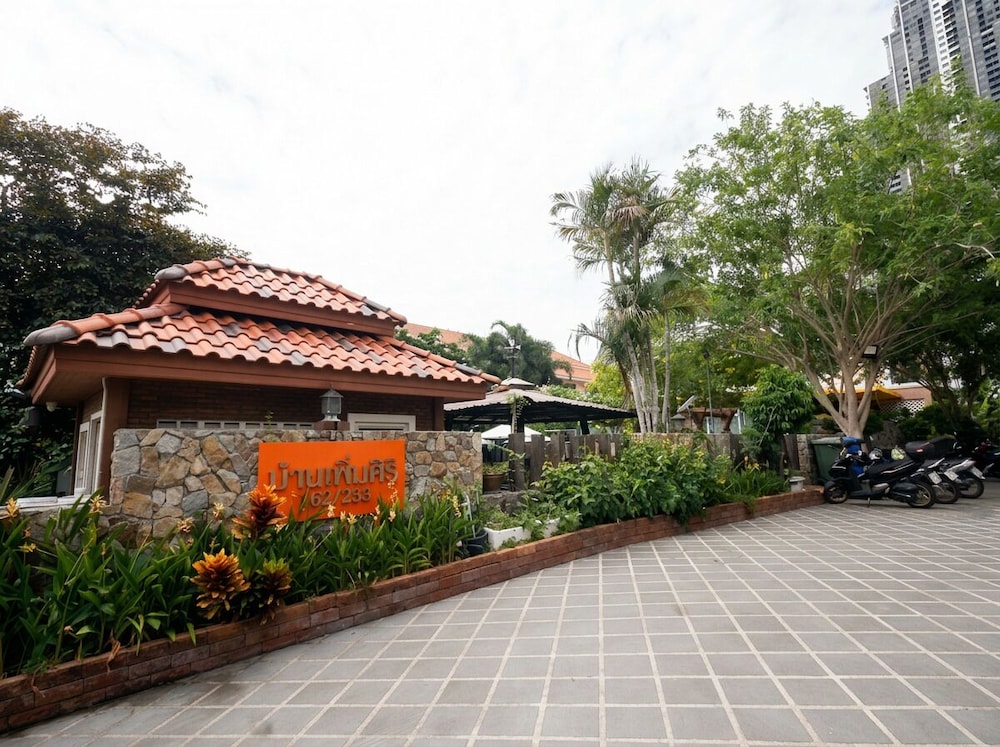 Harmony Inn 8/50