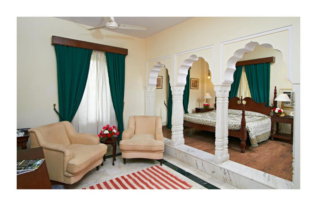جناح، Mandawa Haveli 3/4