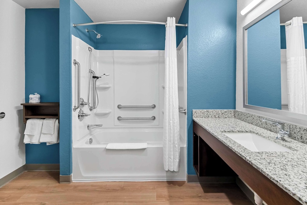 WoodSpring Suites Waco South 28/28