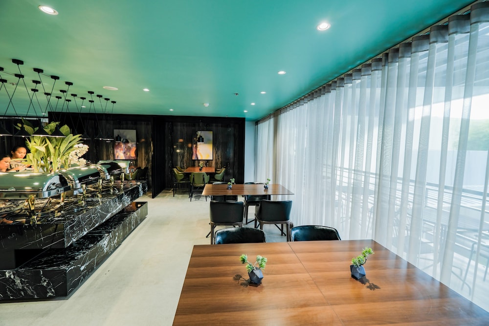 Avior Hotel General Santos 30/34
