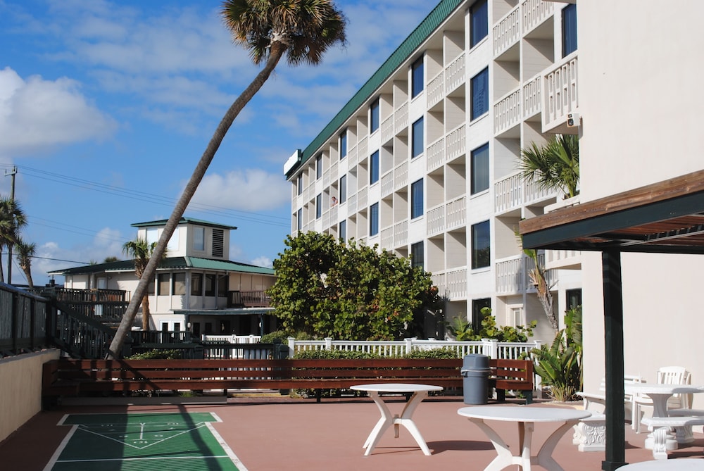 Silver Beach Club 1/50