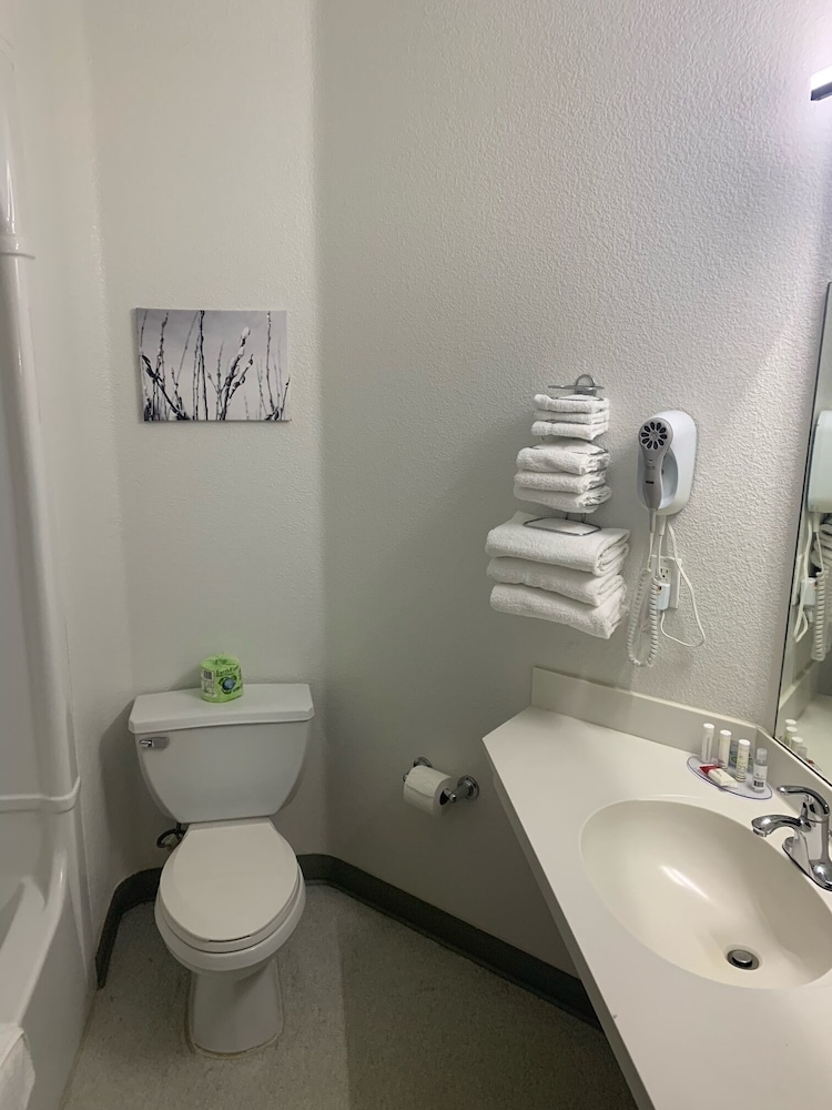 Standard, King Bed, Quality Inn Yuba City/Marysville, CA 6/6