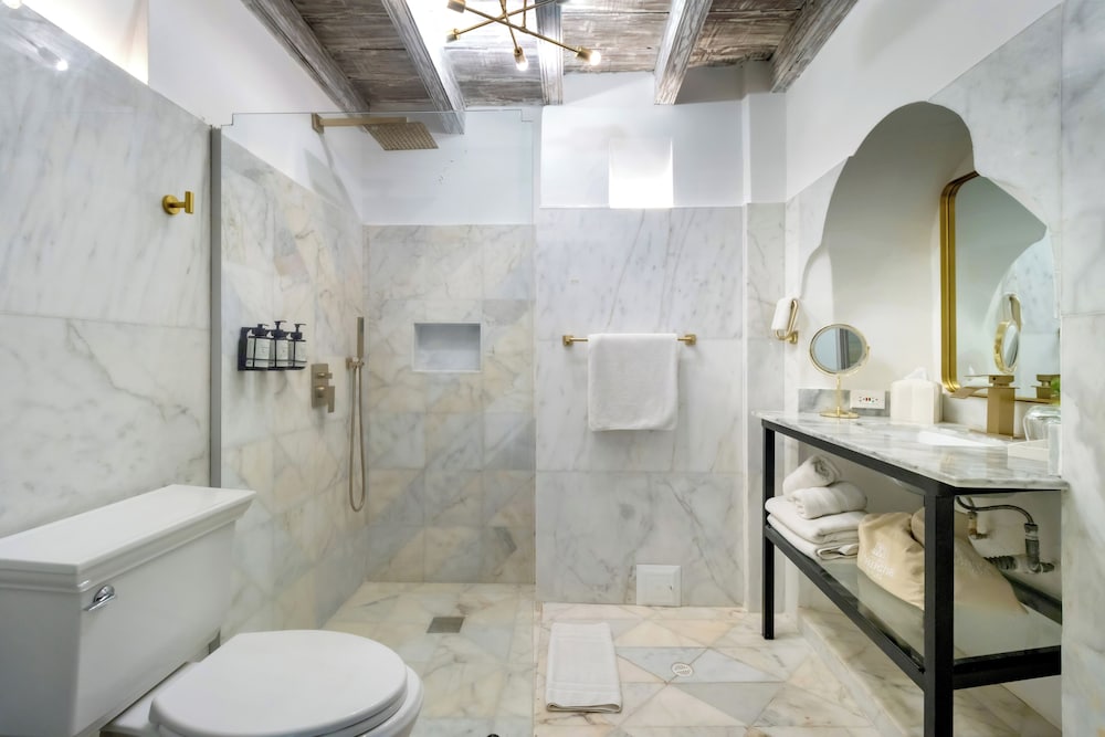 Hotel El Marques 61/62
