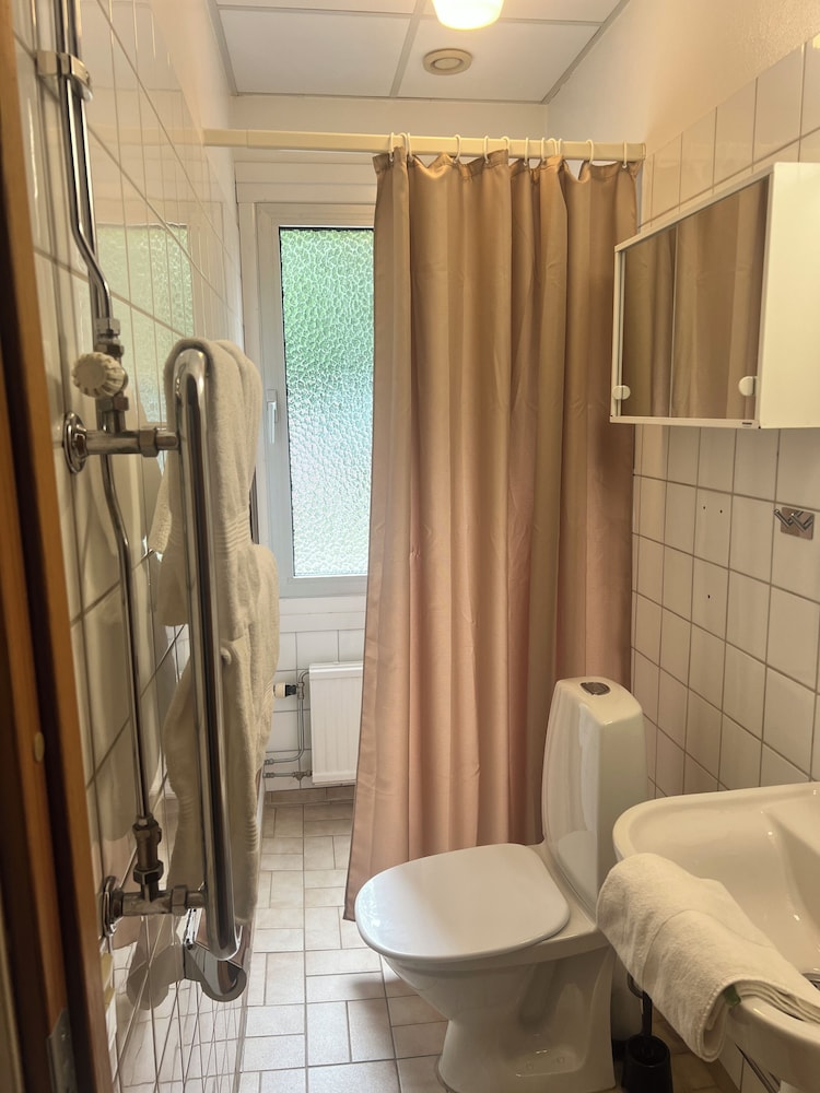 Aston Villa Hotell 42/43