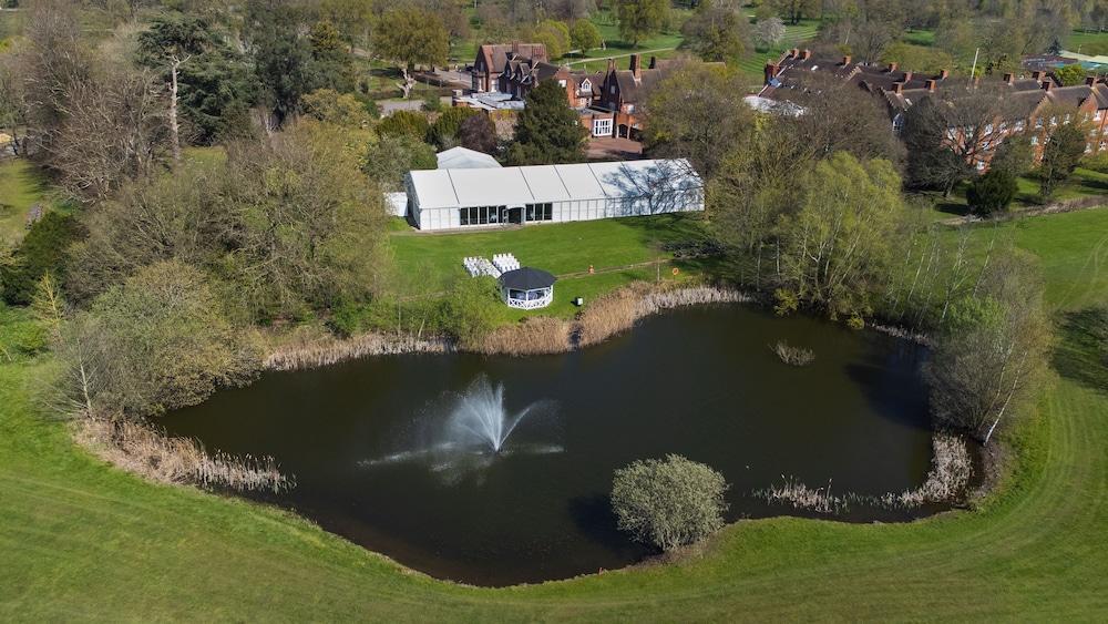Sprowston Manor Hotel, Spa & Golf 46/48