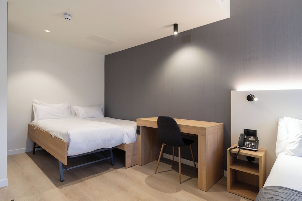 Hotel Distrito Oeste 19/50