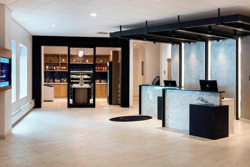 Delta Hotels By Marriott Utica 5/57
