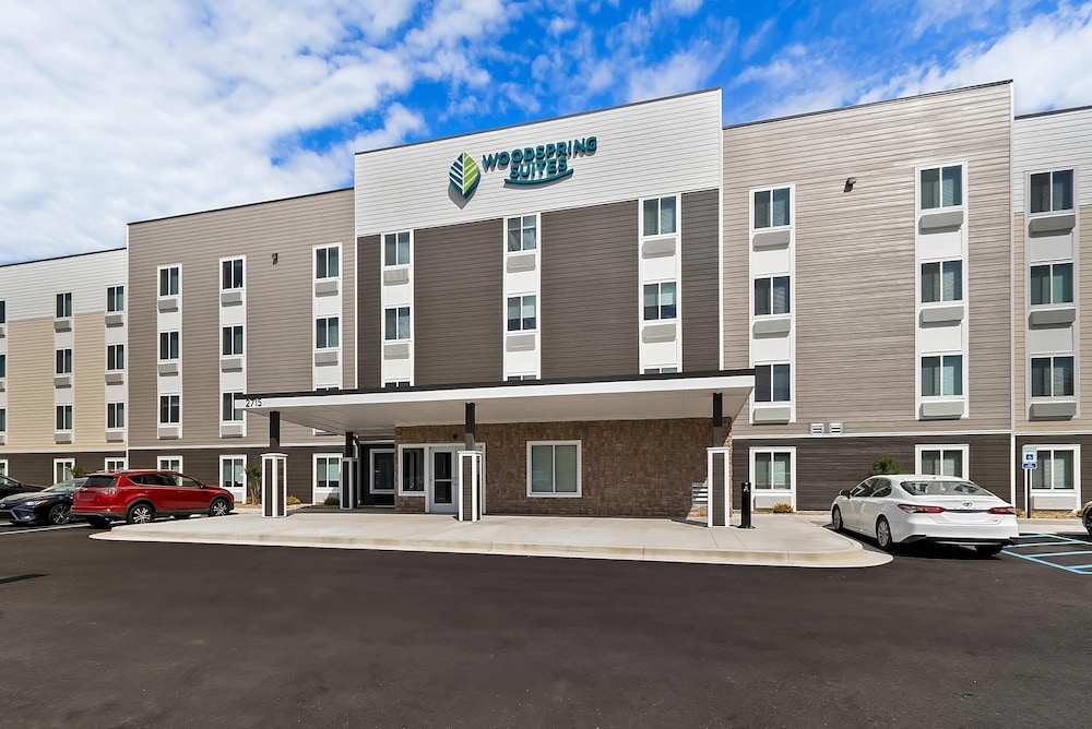 WoodSpring Suites Sumter near Shaw AFB 50/60
