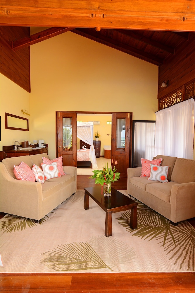 Calabash Cove Resort And Spa - Adults Only 27/38