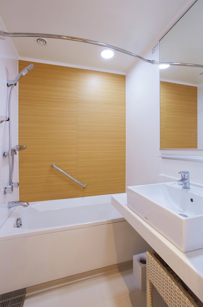 OURS INN HANKYU 47/48
